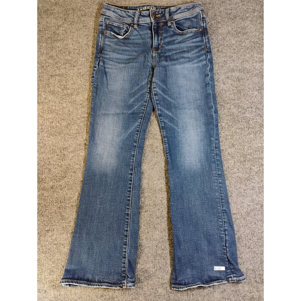 American Eagle Outfitters Womens 6 Short Bootcut Jeans Stretch Medium Wash Denim